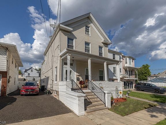 2nd image of 280 E Hazelwood Ave #2