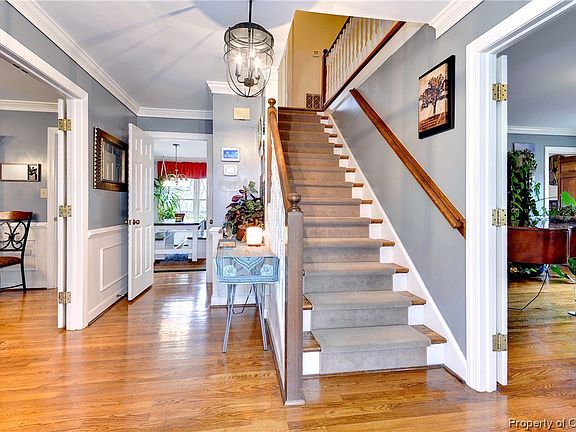 4th image of 72 Waterview Dr