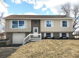 651 Portree Ln, Lake Zurich, IL 60047