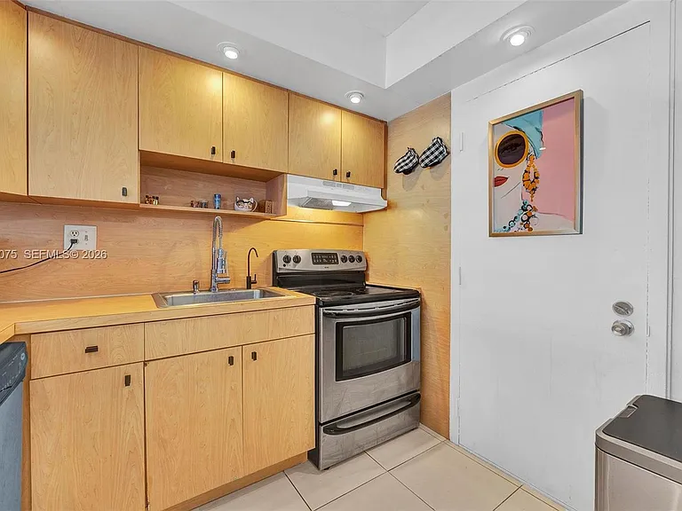 600 Three Islands Blvd #1615 — Photo 10