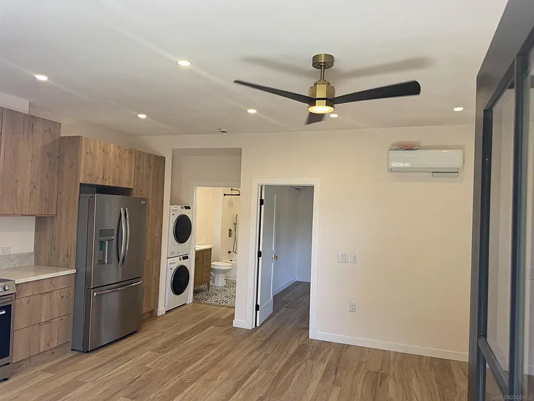 2525 Beryl St — Photo 12