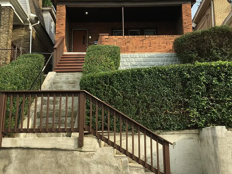 1731 Broadway Ave — Photo 3