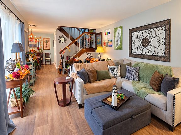 4th image of 1170 6th Ave APT 9D