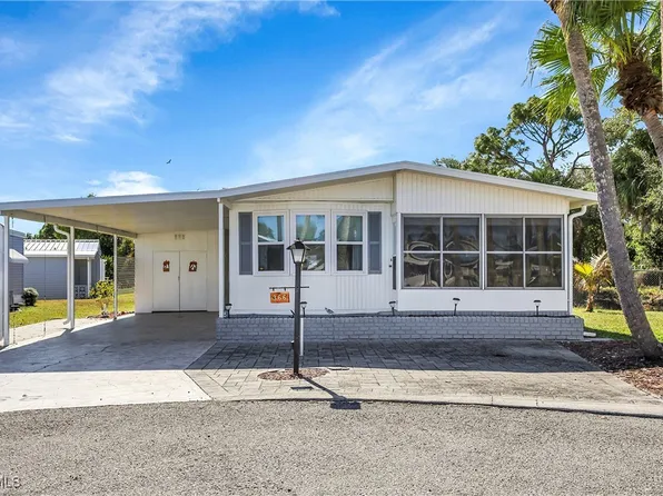 366 Middlecoff Ct, North Fort Myers, FL 33903