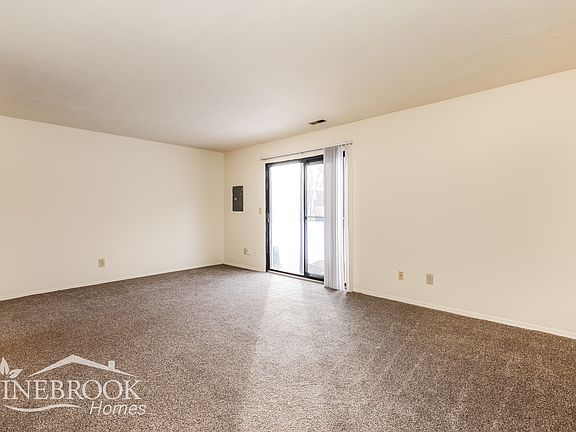 3rd image of 2494 Cross Village Dr