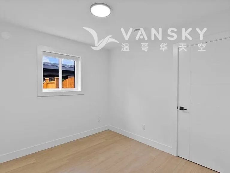 2XX Osborne Ave #LANEWAY HOUSE — Photo 4
