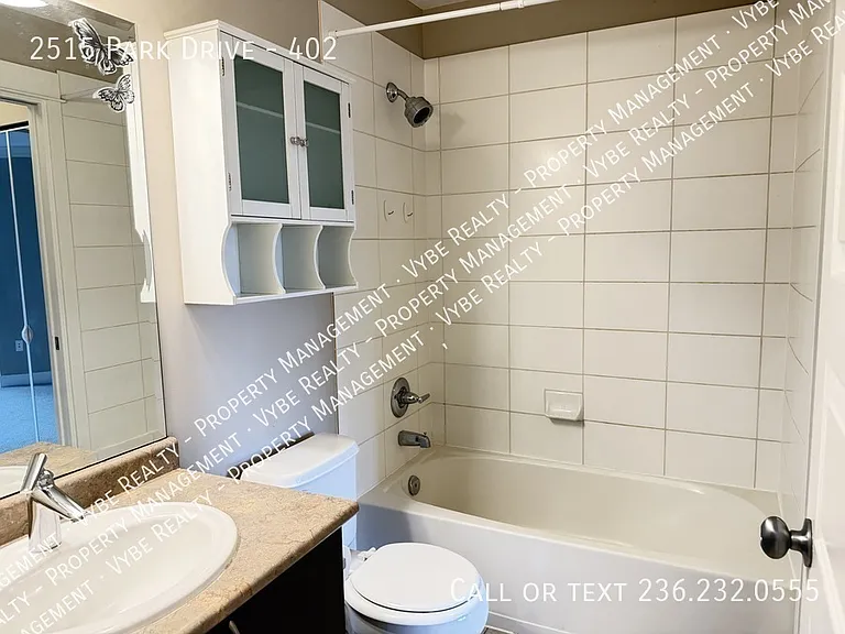 2515 Park Dr #402 — Photo 11