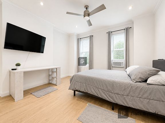 4th image of 629 45th St #1B