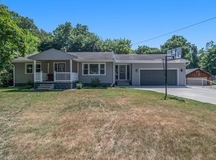 8229 Oakside St, Portage, MI 49002