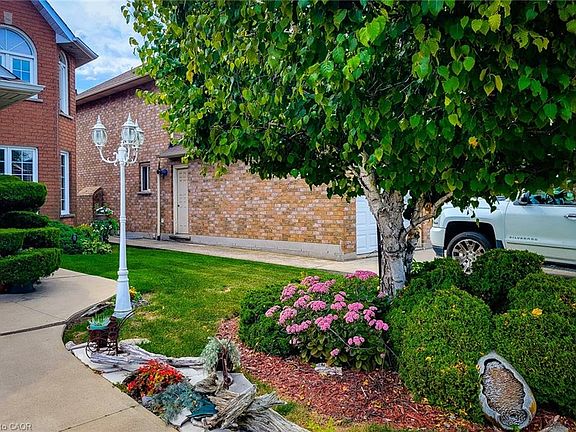 4th image of 146 Locheed Dr