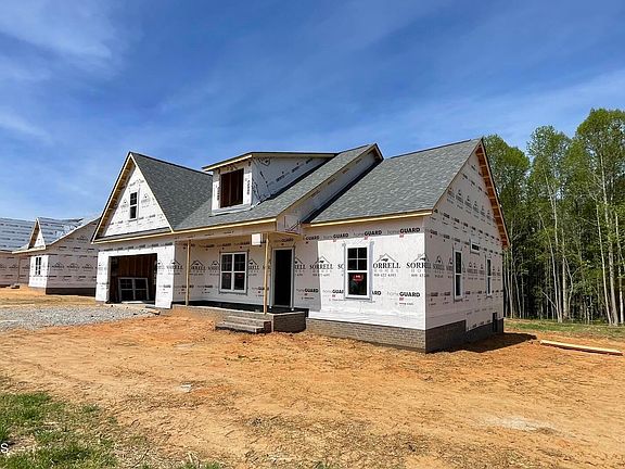 3rd image of 1843 S Big Woods Rd