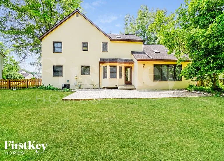 8543 Appleridge Cir — Photo 15
