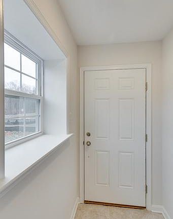 2nd image of 1401 Livingston Sq