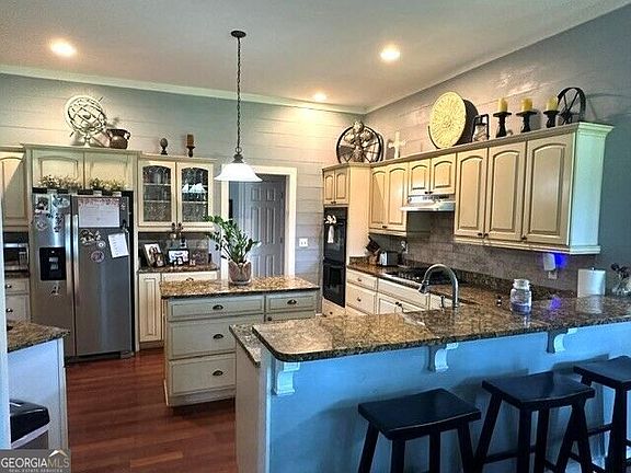 5th image of 767 Forest Lake Dr