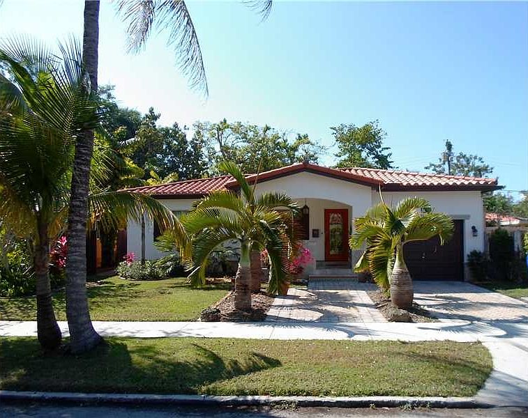 1st image of 2220 Tequesta Ln