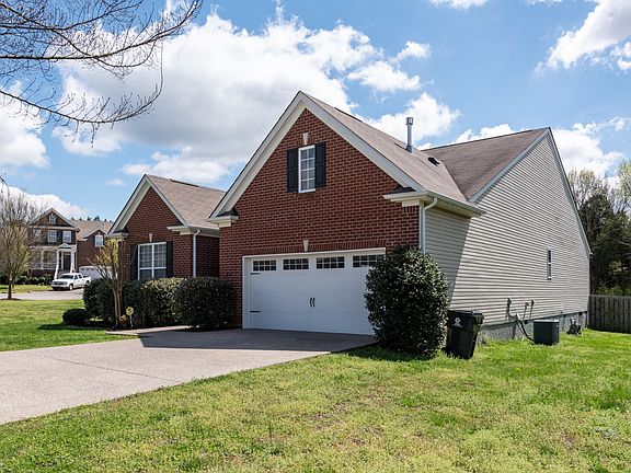 3rd image of 1812 Looking Glass Ln