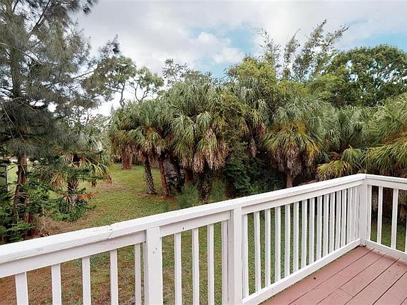 4th image of 605 Eunice Dr