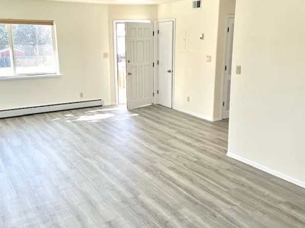 521 N 4th St, Berthoud, CO 80513