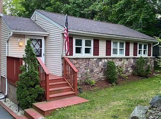 5 High St, West Milford, NJ 07480