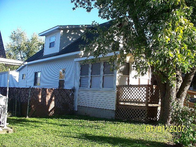 1st image of 928 Uncapher Ave