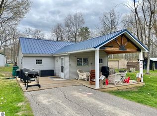 2340 Greenwood Rd, Lupton, MI 48635