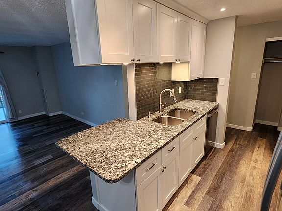 Updated Kitchen with Stainless Steel Appliances