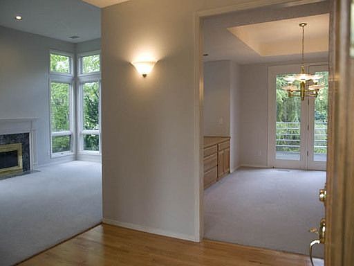 4th image of 16425 SW Newport Pl
