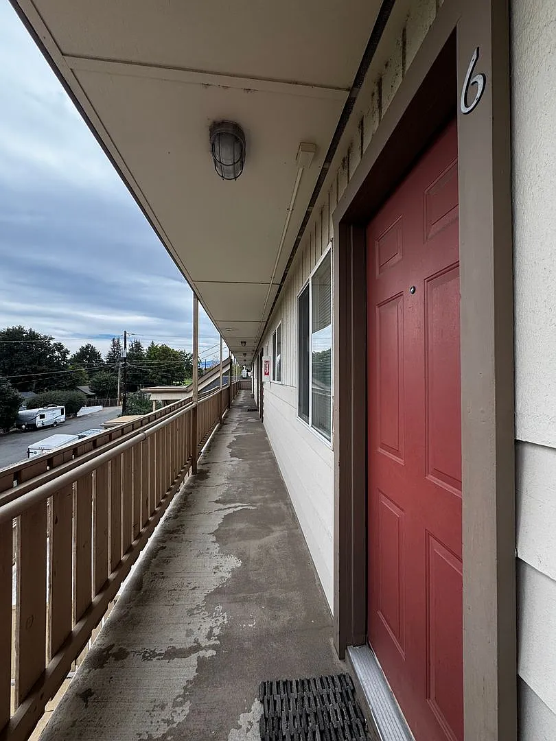 Shawnee Apartments — Photo 3