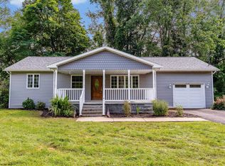 1005 Primrose Ln, Morgantown, WV 26505