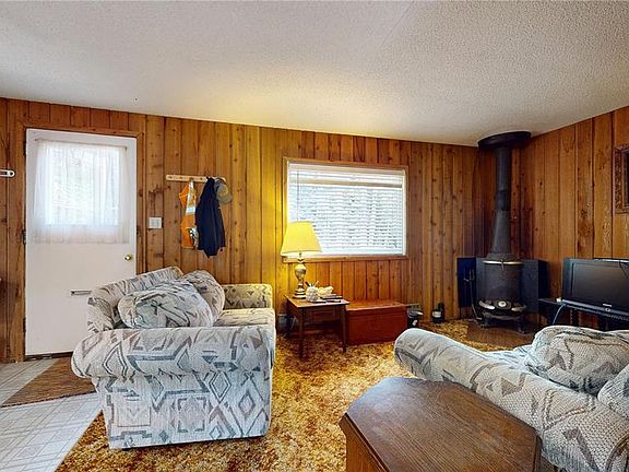 5th image of 604 Pine Creek CRESCENT