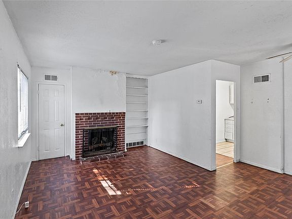 4th image of 1969 Park Ln