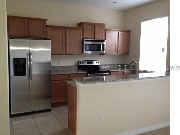 4th image of 10991 Savannah Landing Cir