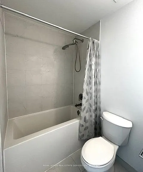1005 Dundas St E #560 — Photo 12