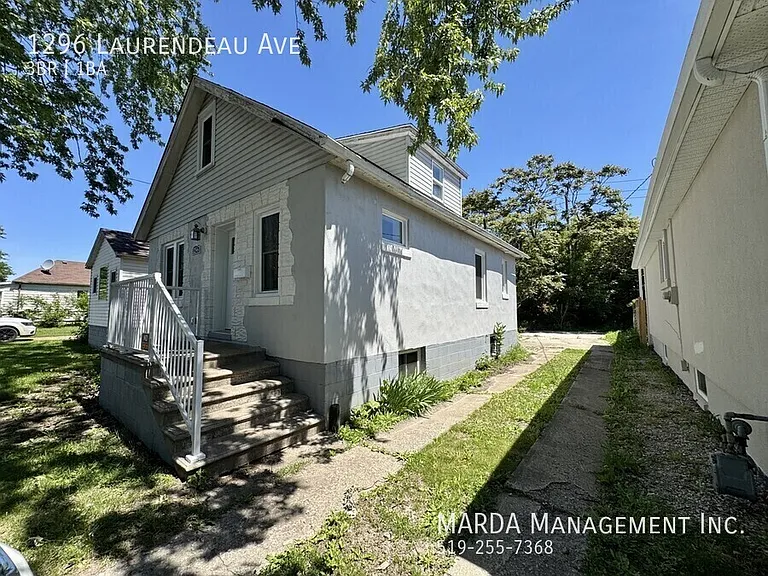 1296 Laurendeau Ave — Photo 49