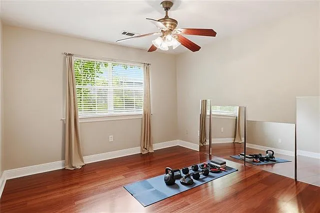 219 Nottoway Dr — Photo 12
