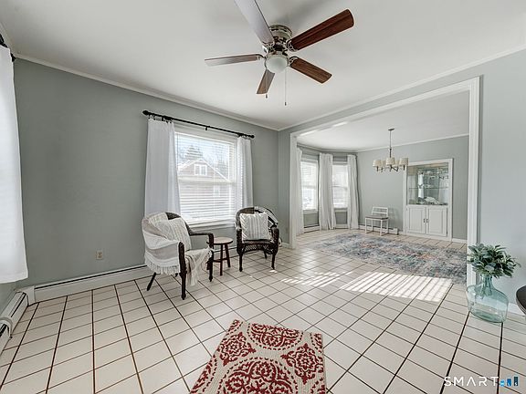 5th image of 176 New Litchfield St