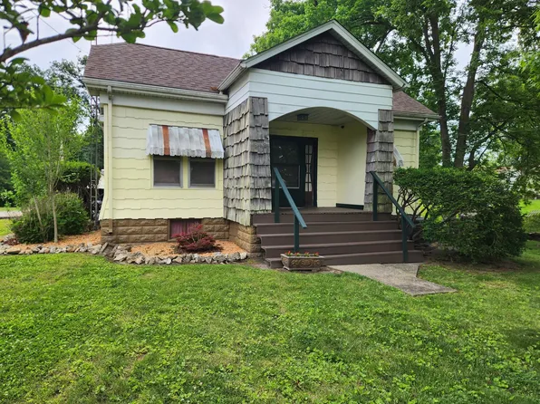312 N Beaucoup St, Pinckneyville, IL 62274