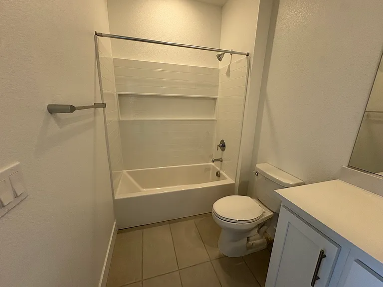 7966 Lamplight Dr — Photo 15