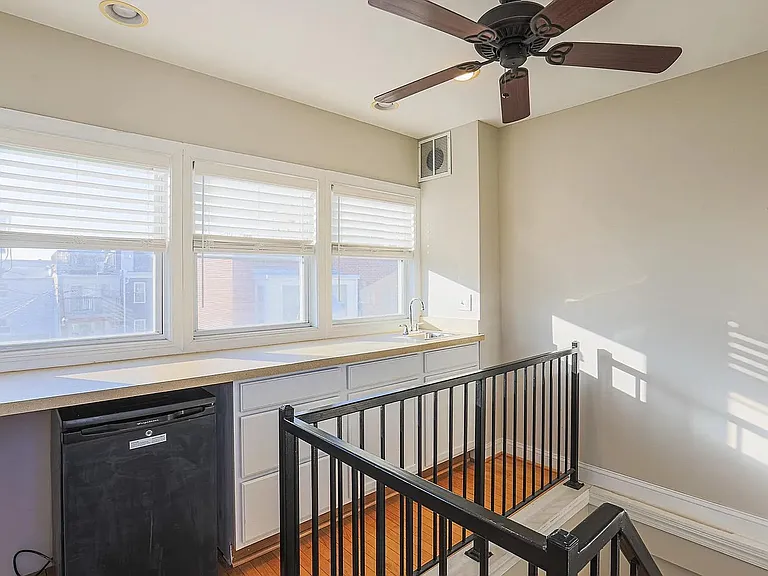 1737 Olive St — Photo 17