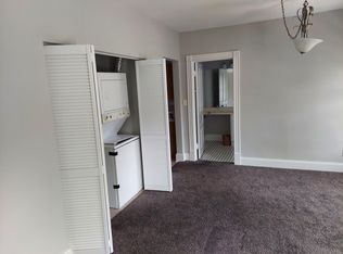 143 S Liberty St FLOOR 2, Elgin, IL 60120