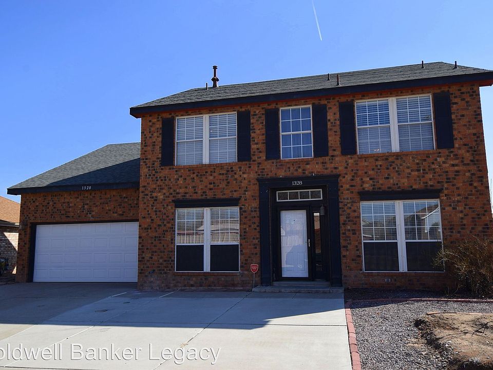 1st image of 1328 Somerset Dr NW