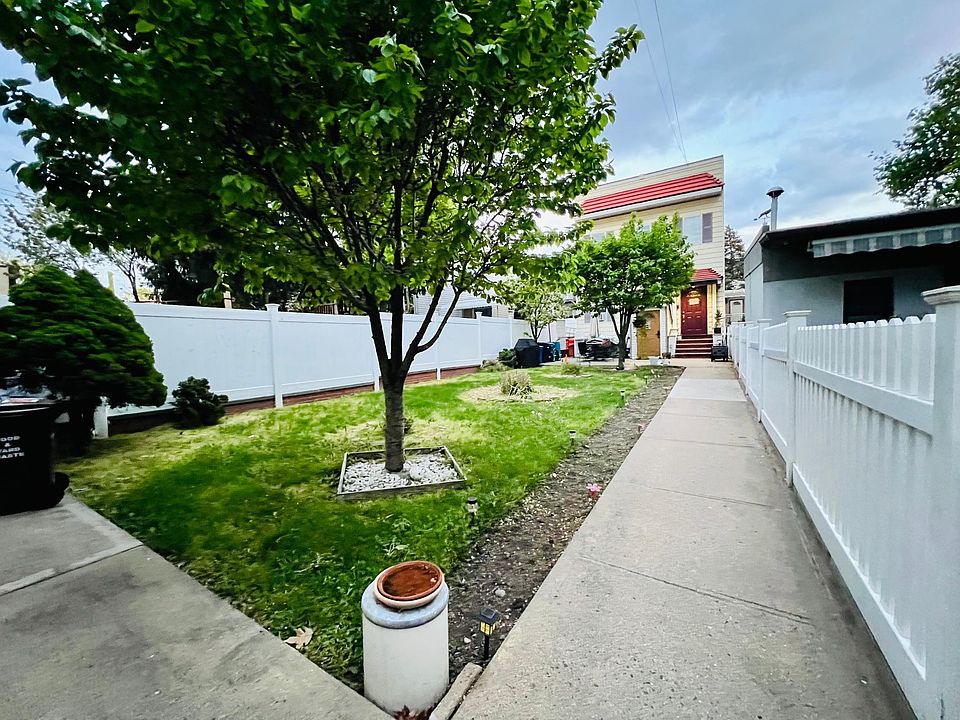 1st image of 6118 55th Dr #1F