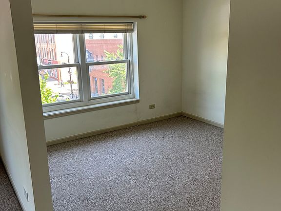 3rd image of 107 E Van Buren St #3C