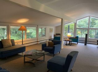 87 Monmouth Rd, Oakhurst, NJ 07755