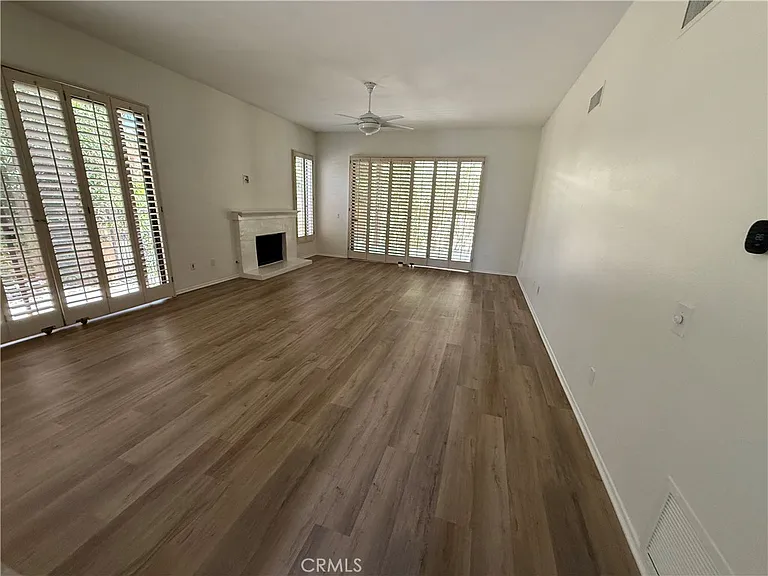 4850 N Winners Cir #A — Photo 3