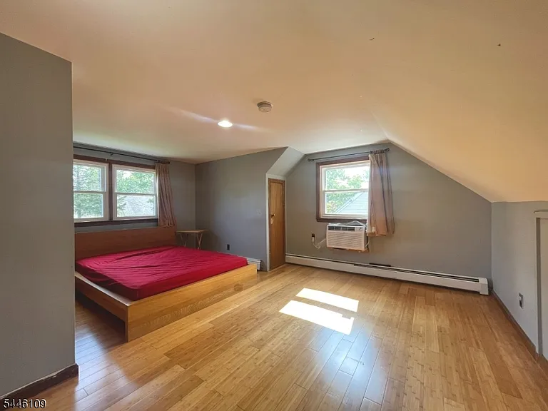 19 W Francis St — Photo 18