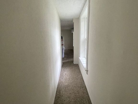 5th image of 414 N Denver Ave