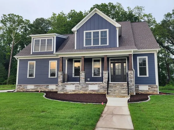 404 Octavia Dr, Yorktown, VA 23693