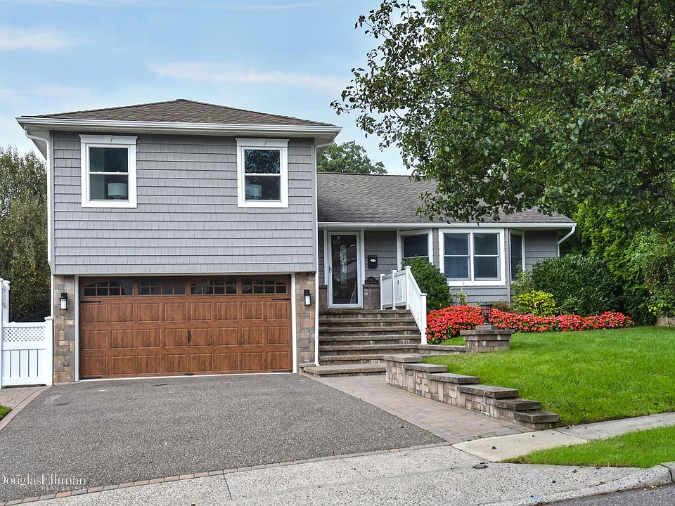 1st image of 6 White Oak Dr