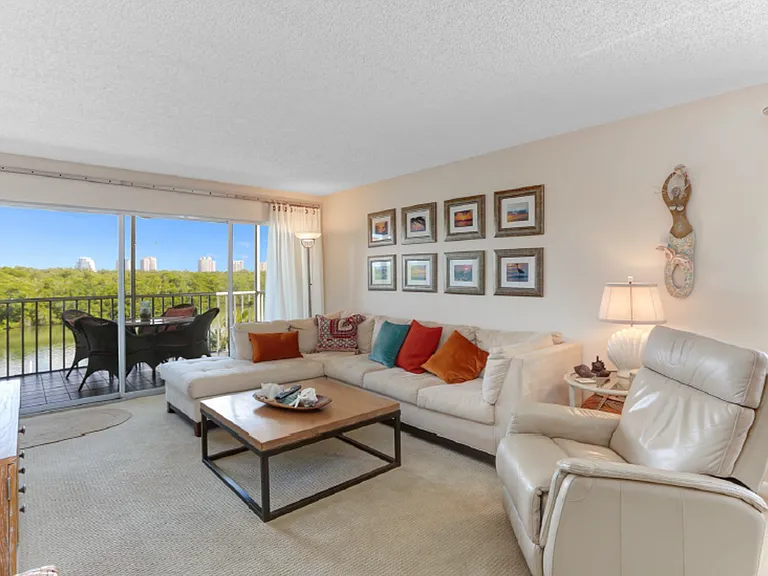 26371 Hickory Blvd #304 — Photo 7